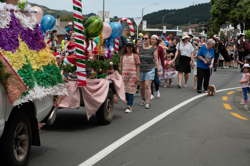 galleries/tawaxmas2018/parade01/mid/mid_tawaxmas2018-1076.jpg