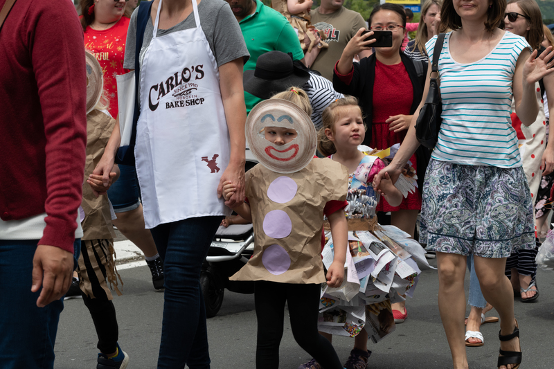 galleries/tawaxmas2018/parade01/mid/mid_tawaxmas2018-1085.jpg