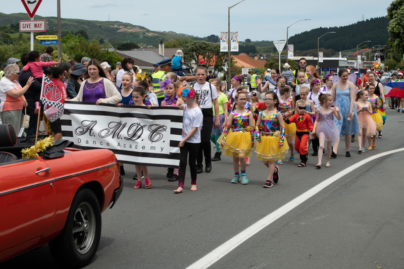 galleries/tawaxmas2018/parade01/mid/mid_tawaxmas2018-1106.jpg