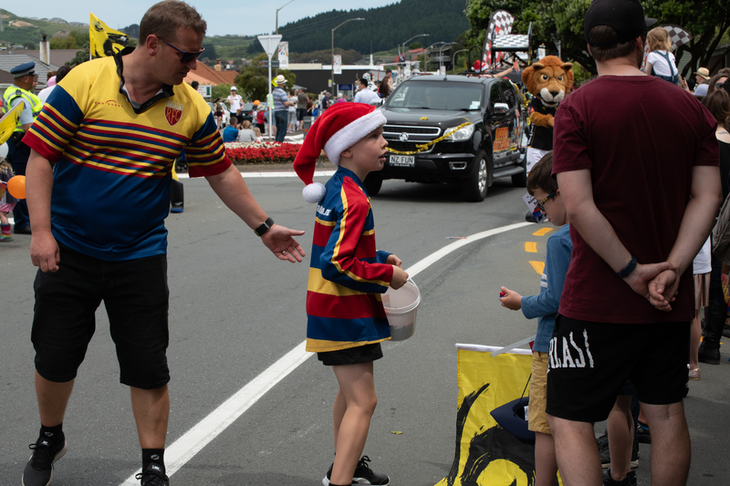 galleries/tawaxmas2018/parade03/mid/mid_tawaxmas2018-1054.jpg