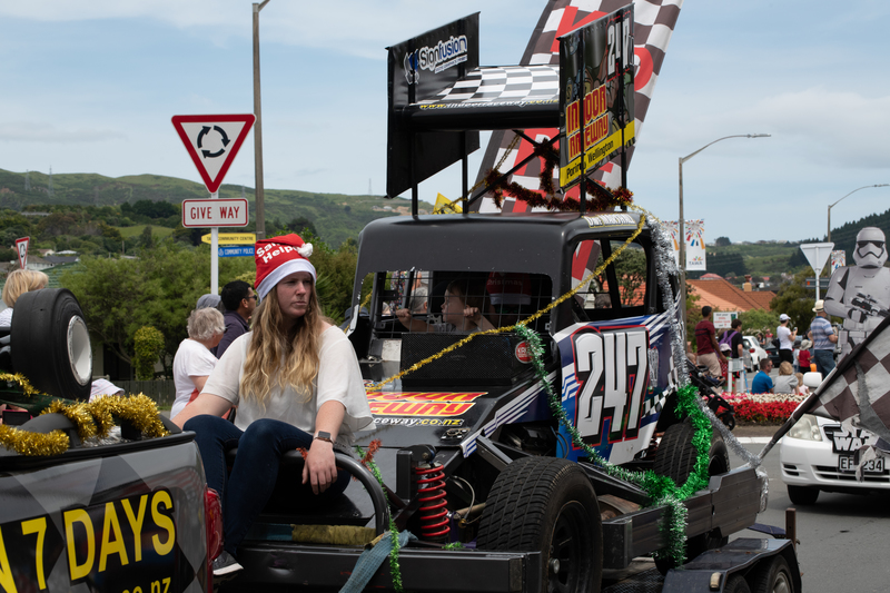 galleries/tawaxmas2018/parade03/mid/mid_tawaxmas2018-1088.jpg