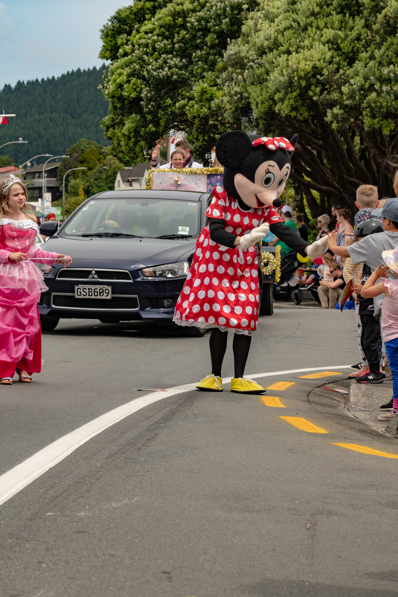 galleries/tawaxmas2018/parade04/mid/mid_tawaxmas2018-1004.jpg