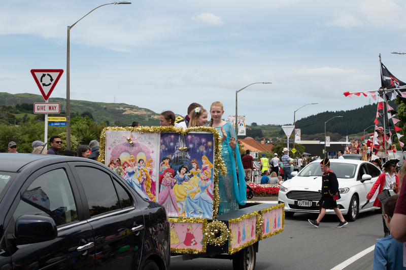 galleries/tawaxmas2018/parade04/mid/mid_tawaxmas2018-1045.jpg