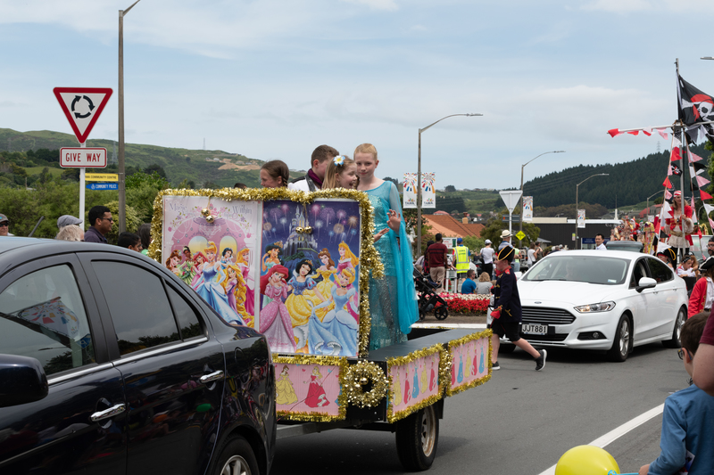 galleries/tawaxmas2018/parade04/mid/mid_tawaxmas2018-1047.jpg