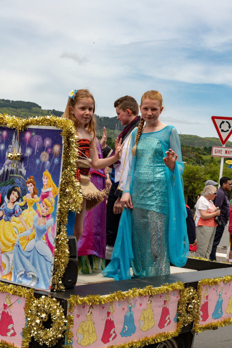 galleries/tawaxmas2018/parade04/mid/mid_tawaxmas2018-1055.jpg