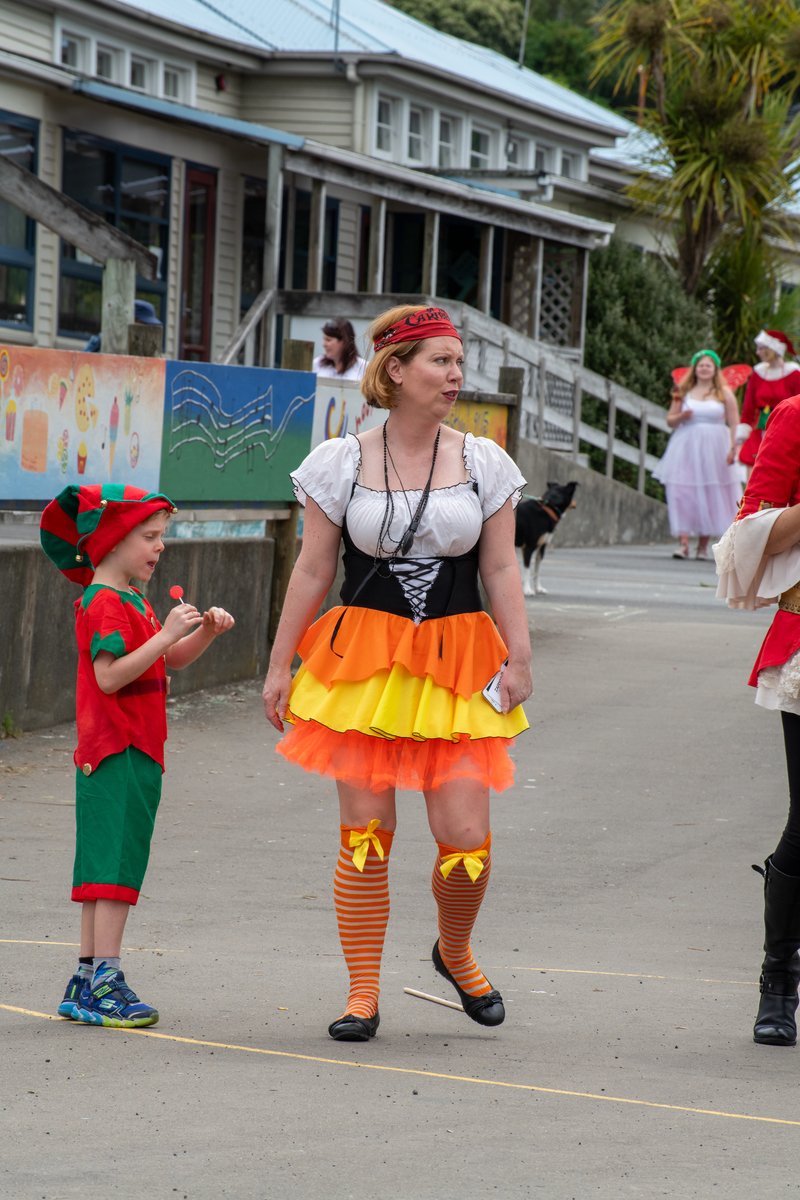 galleries/tawaxmas2018/parade04/mid/mid_tawaxmas2018-1261.jpg