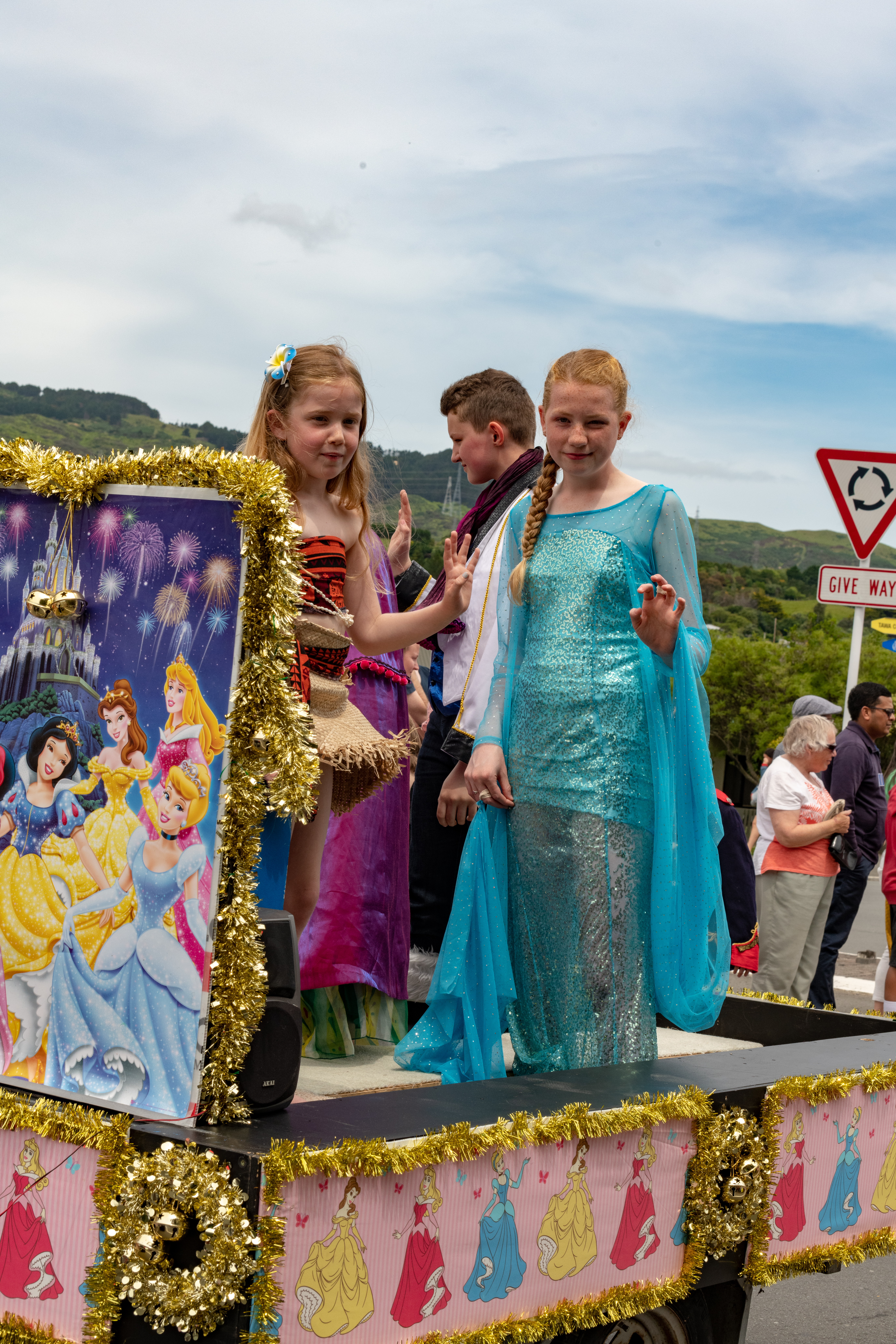 galleries/tawaxmas2018/parade04/tawaxmas2018-1055.jpg
