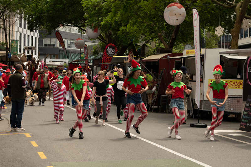 galleries/wellyxmas2018/gallery1/mid/mid_xmas2018-1092.jpg