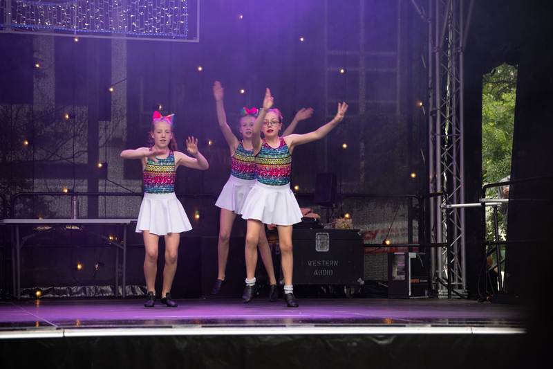 galleries//wellyxmas2018/gallery18/mid/mid_xmas2018-1009.jpg