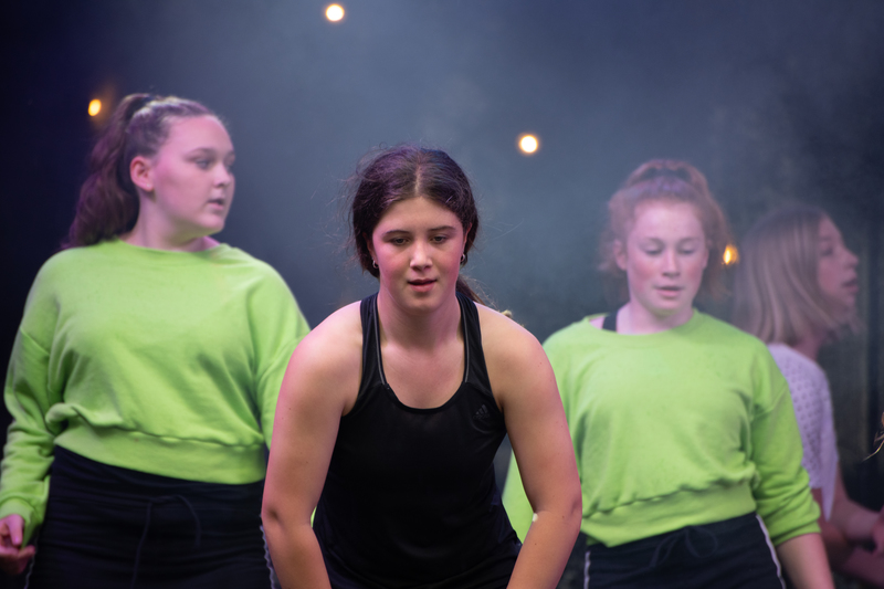 galleries//wellyxmas2018/gallery19/mid/mid_xmas2018-1055.jpg
