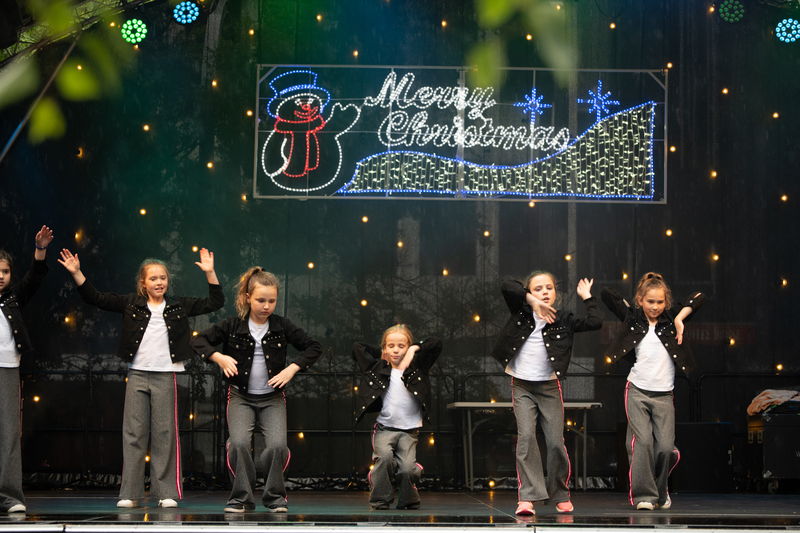 galleries//wellyxmas2018/gallery21/mid/mid_xmas2018-1023.jpg