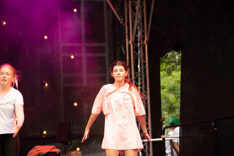 galleries//wellyxmas2018/gallery21/mid/mid_xmas2018-1041.jpg