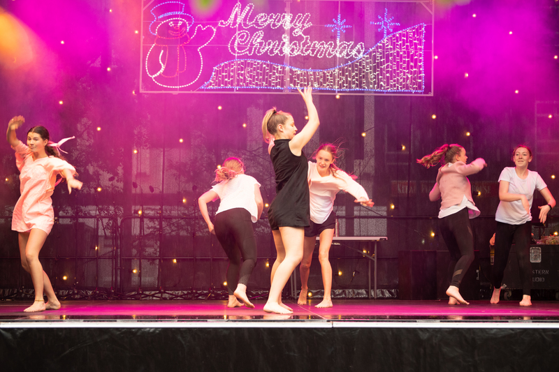 galleries//wellyxmas2018/gallery21/mid/mid_xmas2018-1043.jpg