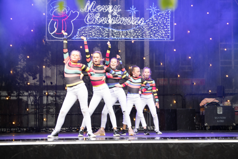 galleries//wellyxmas2018/gallery24/mid/mid_xmas2018-1043.jpg