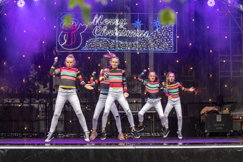galleries//wellyxmas2018/gallery24/mid/mid_xmas2018-1053.jpg