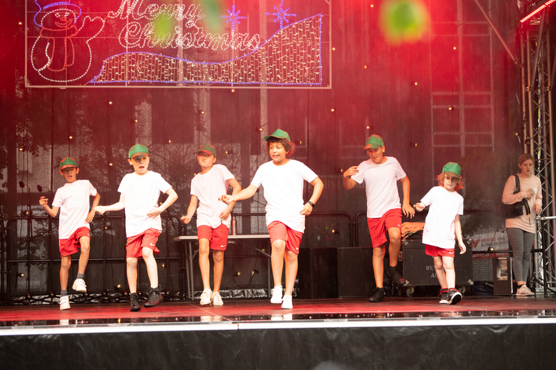 galleries//wellyxmas2018/gallery25/mid/mid_xmas2018-1002.jpg