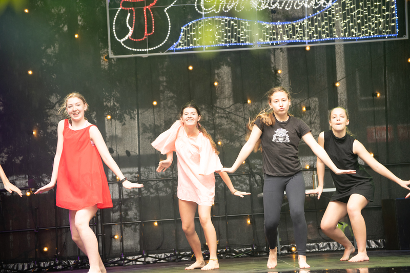galleries//wellyxmas2018/gallery26/mid/mid_xmas2018-1047.jpg
