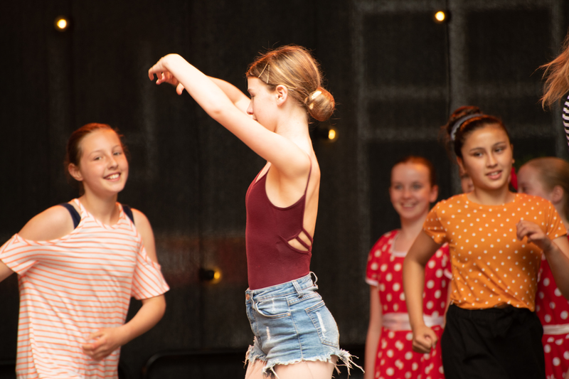galleries//wellyxmas2018/gallery31/mid/mid_xmas2018-1056.jpg