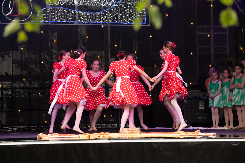 galleries//wellyxmas2018/gallery32/mid/mid_xmas2018-1067.jpg