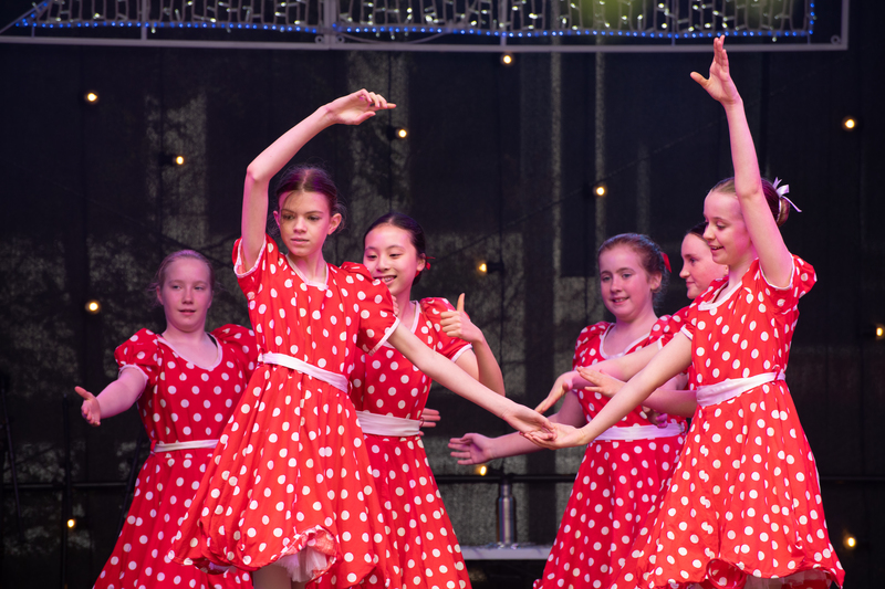 galleries//wellyxmas2018/gallery32/mid/mid_xmas2018-1078.jpg