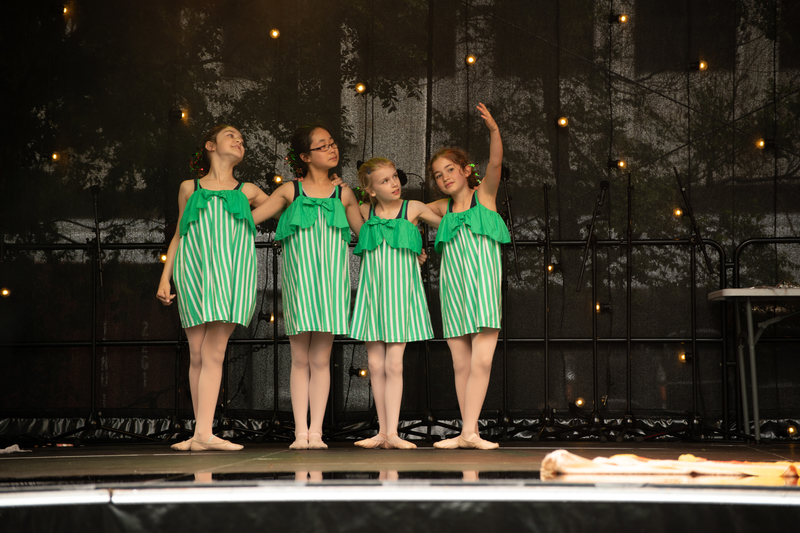 galleries//wellyxmas2018/gallery34/mid/mid_xmas2018-1058.jpg