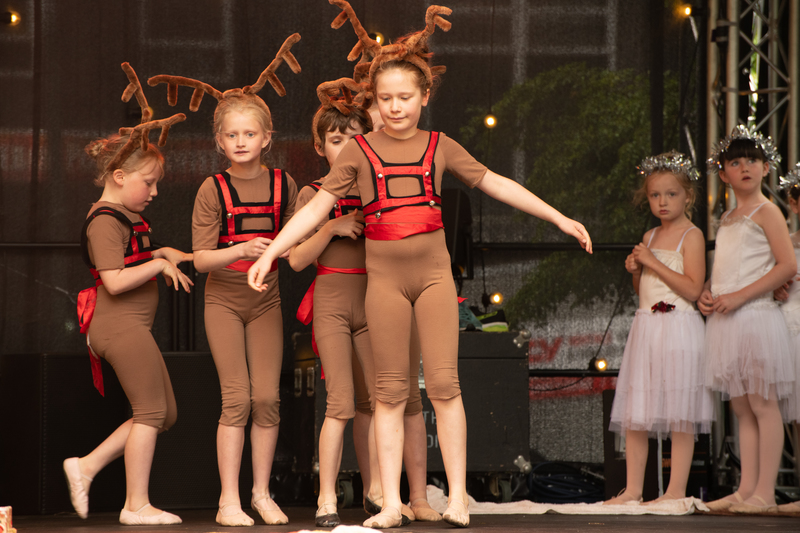 galleries//wellyxmas2018/gallery36/mid/mid_xmas2018-1061.jpg