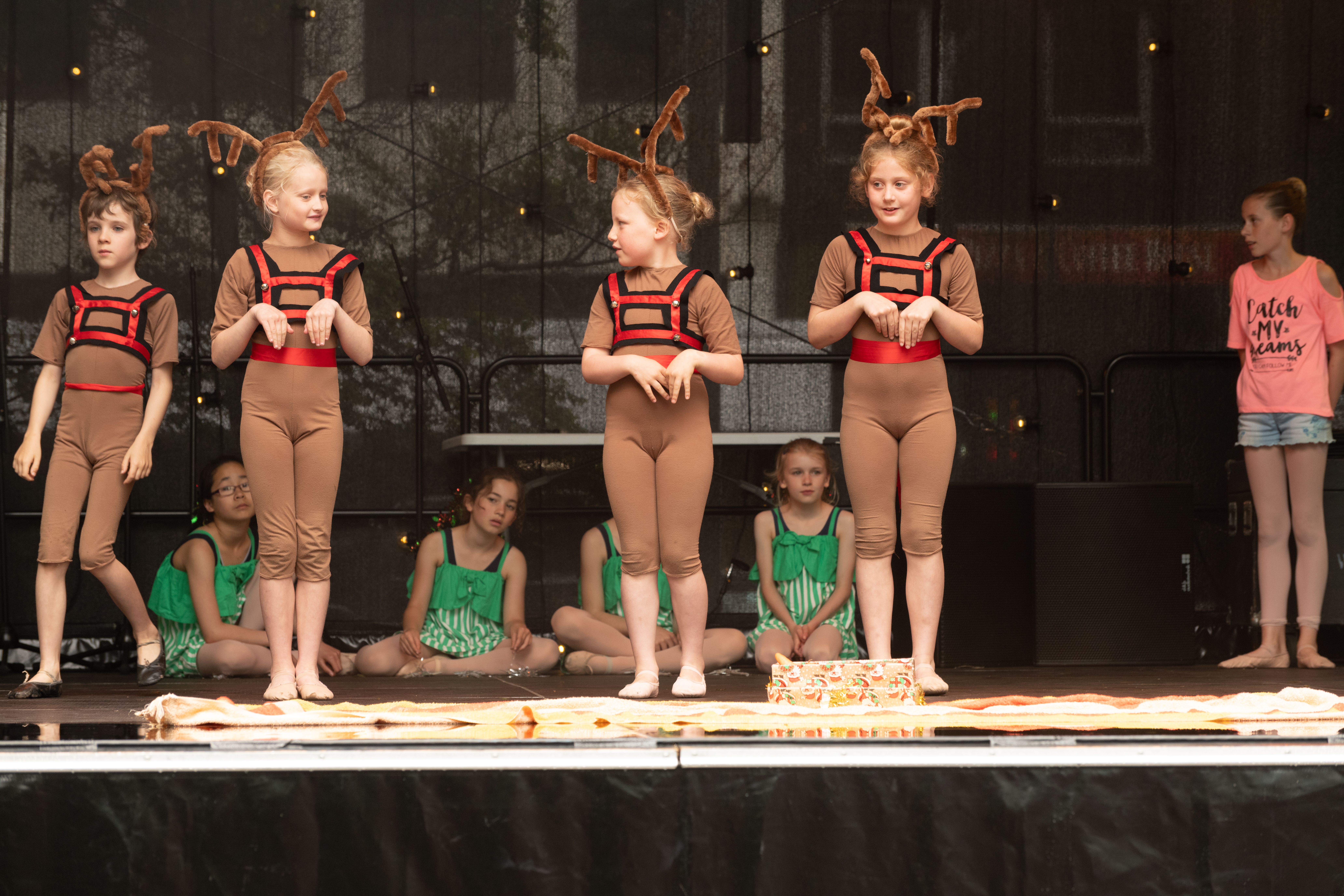 galleries//wellyxmas2018/gallery36/xmas2018-1014.jpg