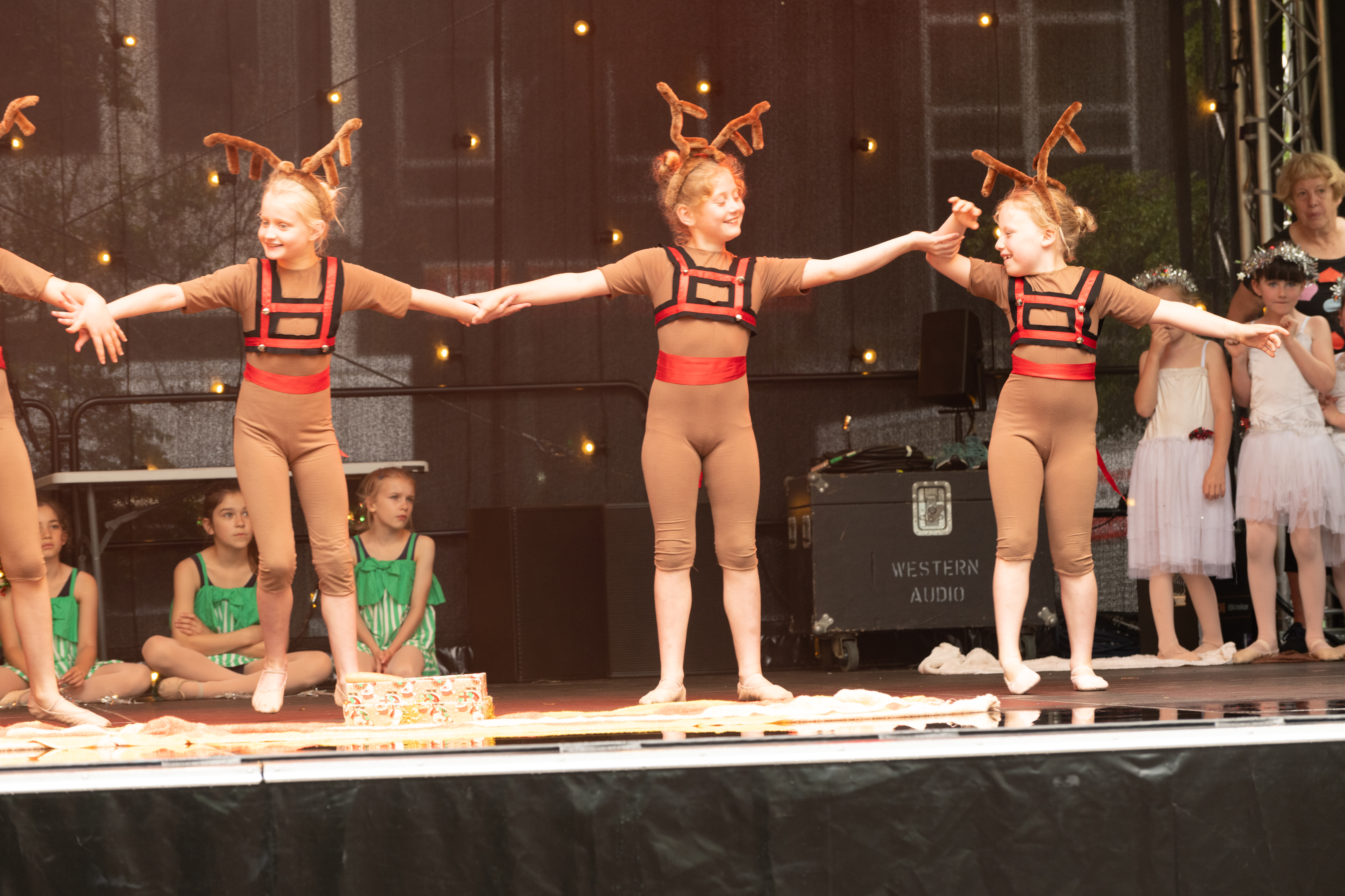 galleries//wellyxmas2018/gallery36/xmas2018-1080.jpg