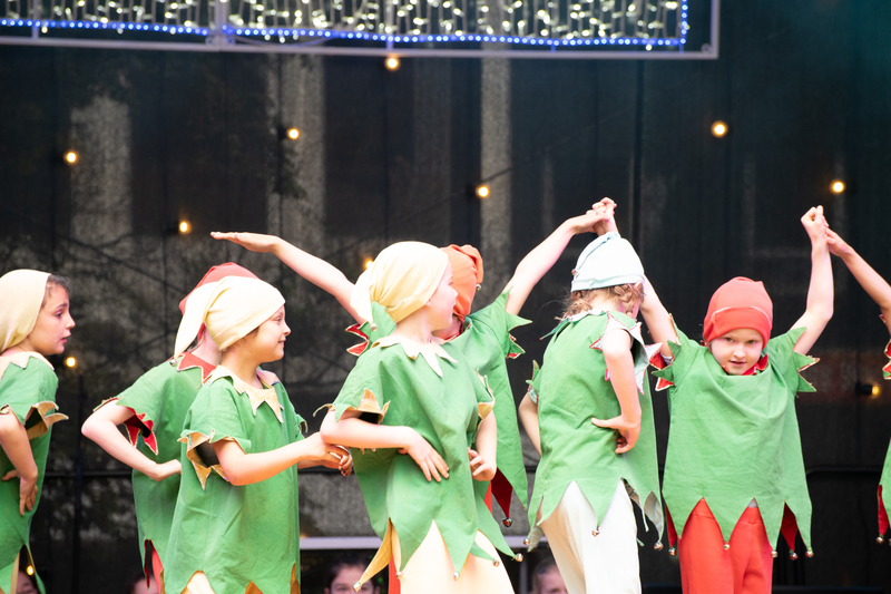 galleries//wellyxmas2018/gallery37/mid/mid_xmas2018-1065.jpg