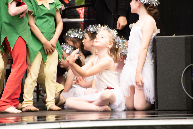 galleries//wellyxmas2018/gallery37/mid/mid_xmas2018-1070.jpg