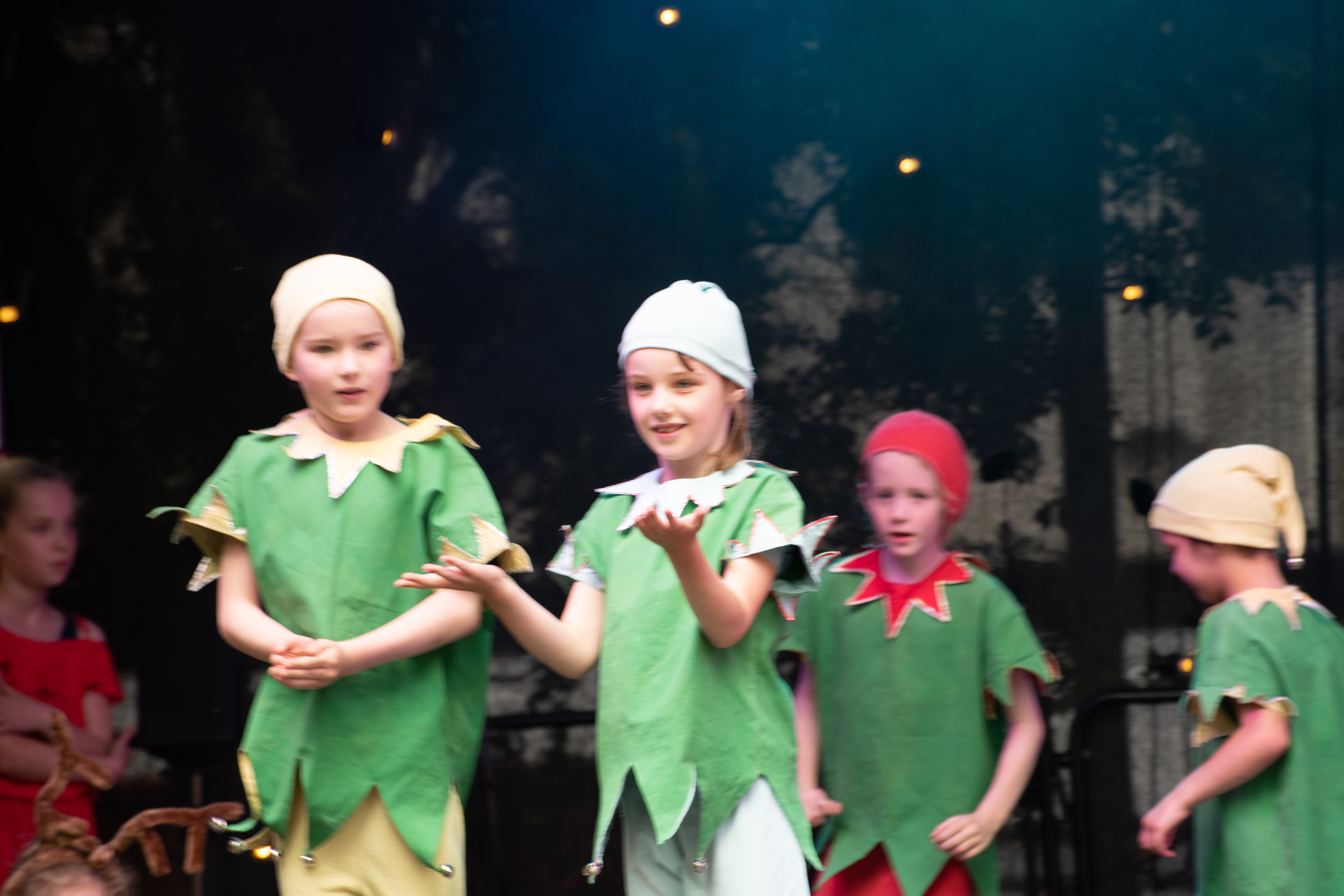 galleries//wellyxmas2018/gallery37/xmas2018-1080.jpg