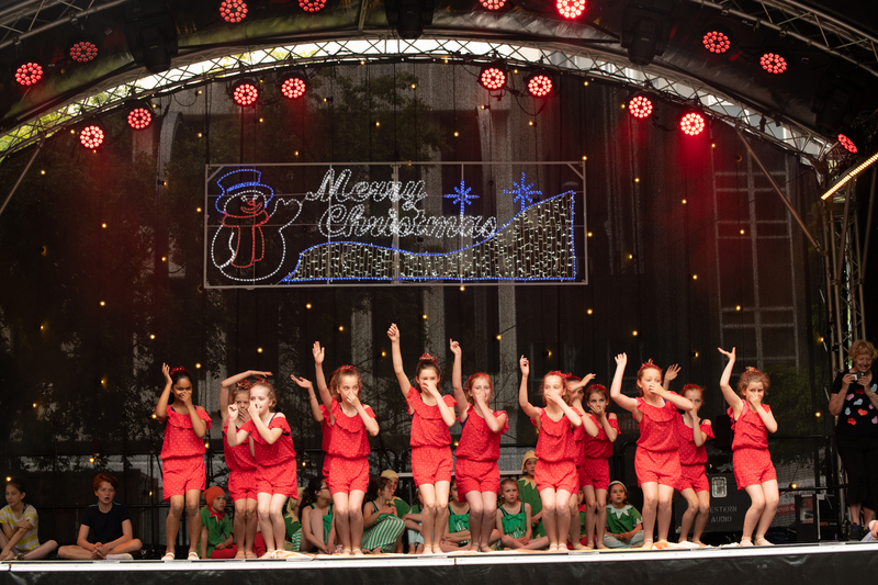 galleries//wellyxmas2018/gallery38/mid/mid_xmas2018-1010.jpg