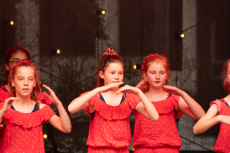 galleries//wellyxmas2018/gallery38/mid/mid_xmas2018-1015.jpg