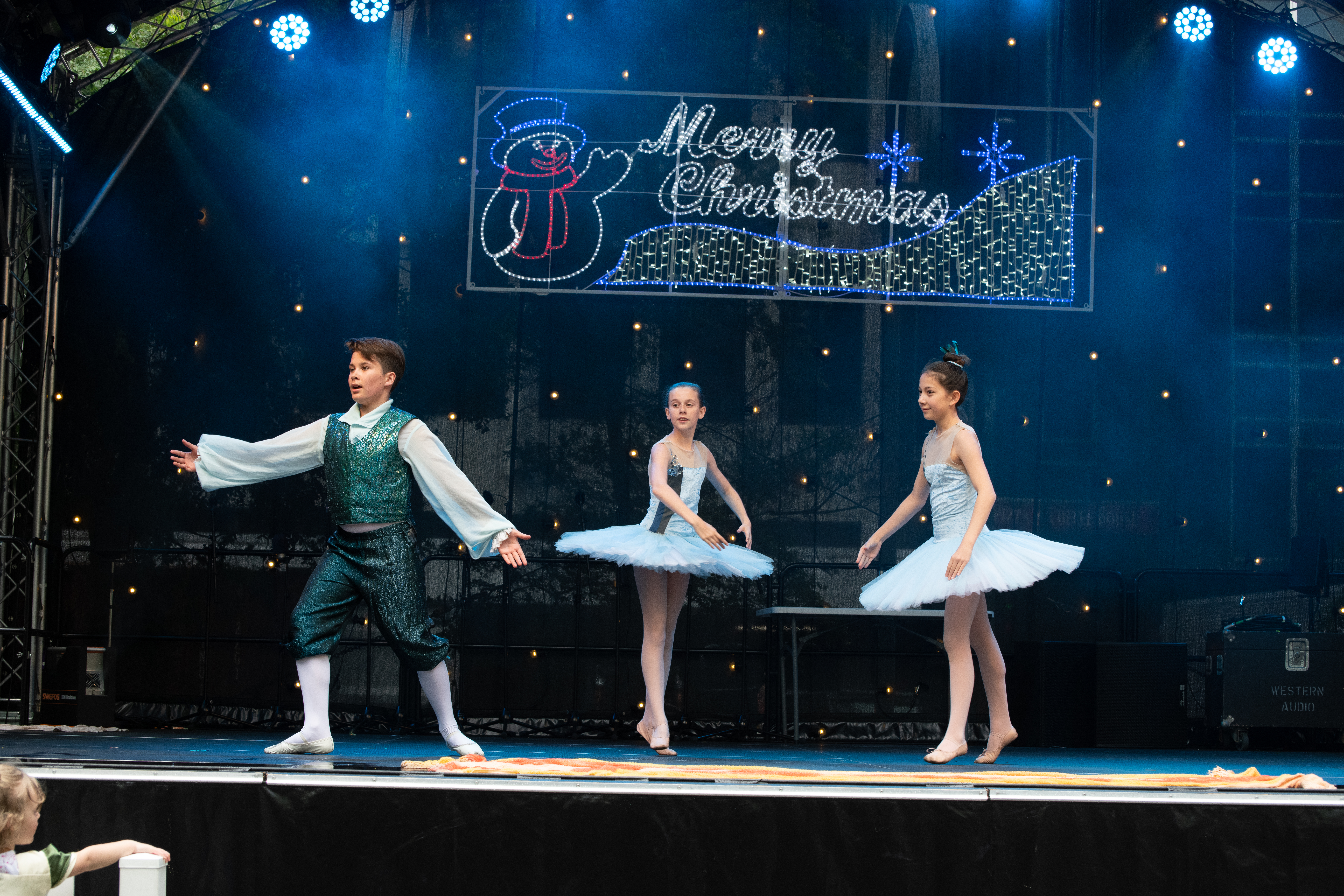 galleries//wellyxmas2018/gallery40/xmas2018-1108.jpg