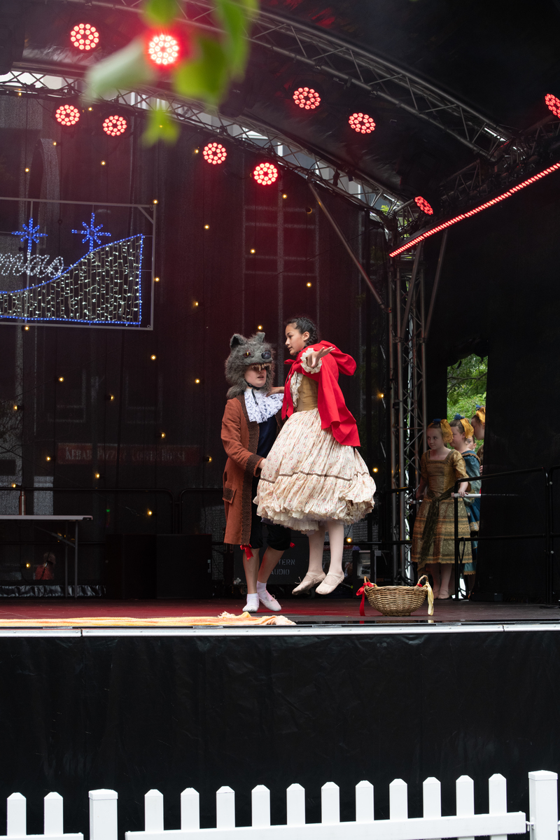galleries//wellyxmas2018/gallery41/mid/mid_xmas2018-1036.jpg