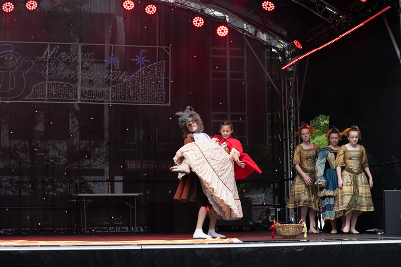 galleries//wellyxmas2018/gallery41/mid/mid_xmas2018-1042.jpg