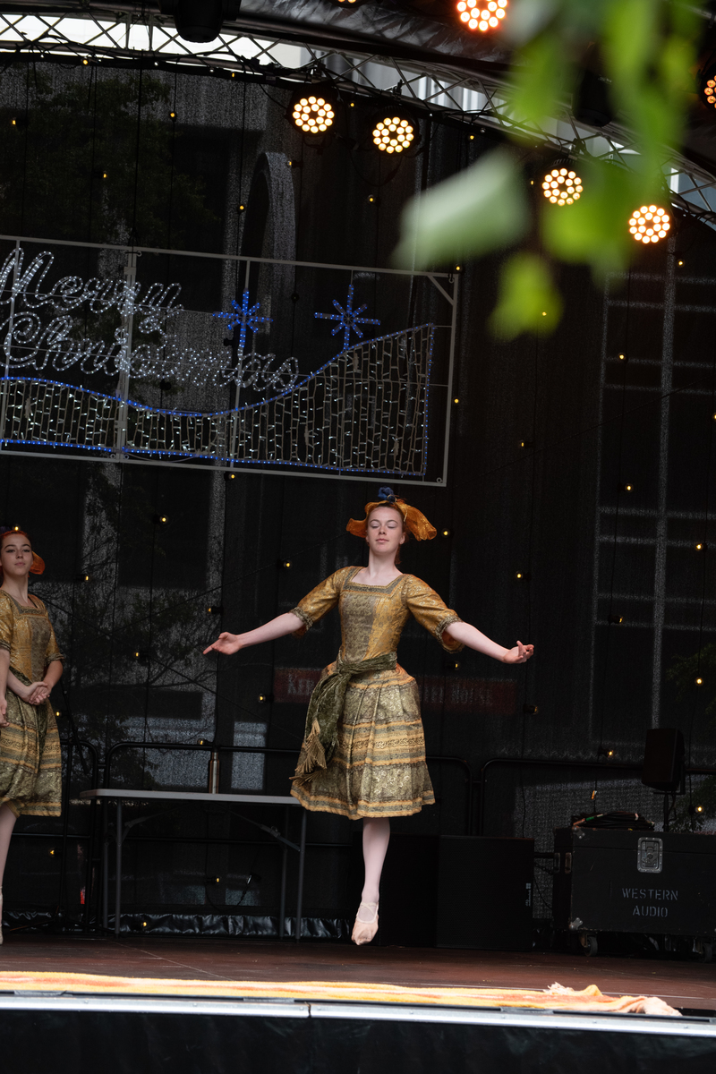 galleries//wellyxmas2018/gallery42/mid/mid_xmas2018-1016.jpg