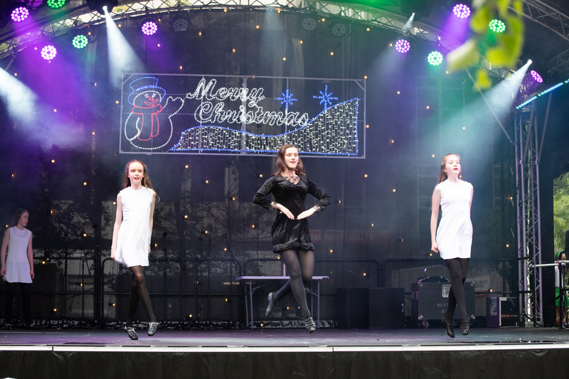 galleries//wellyxmas2018/gallery44/mid/mid_xmas2018-1383.jpg