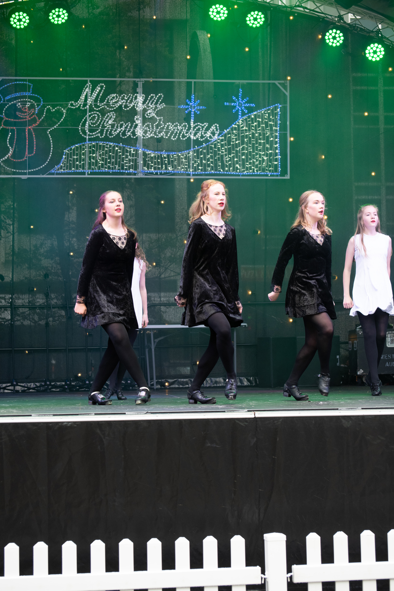 galleries//wellyxmas2018/gallery44/mid/mid_xmas2018-1584.jpg