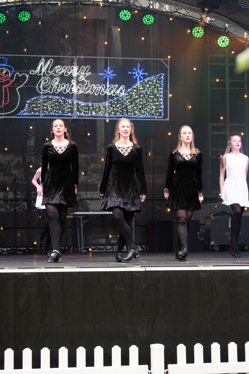galleries//wellyxmas2018/gallery44/mid/mid_xmas2018-1606.jpg